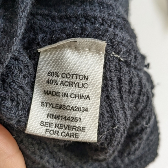 Jessica Simpson Black Knit Pearl Twisted Knot Back Sweater - Picture 4 of 6